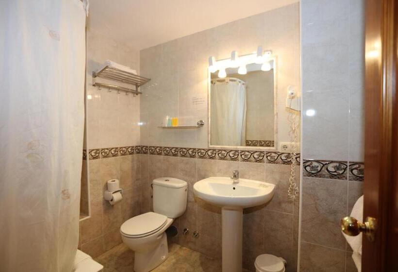 四人标准间, El Tilo