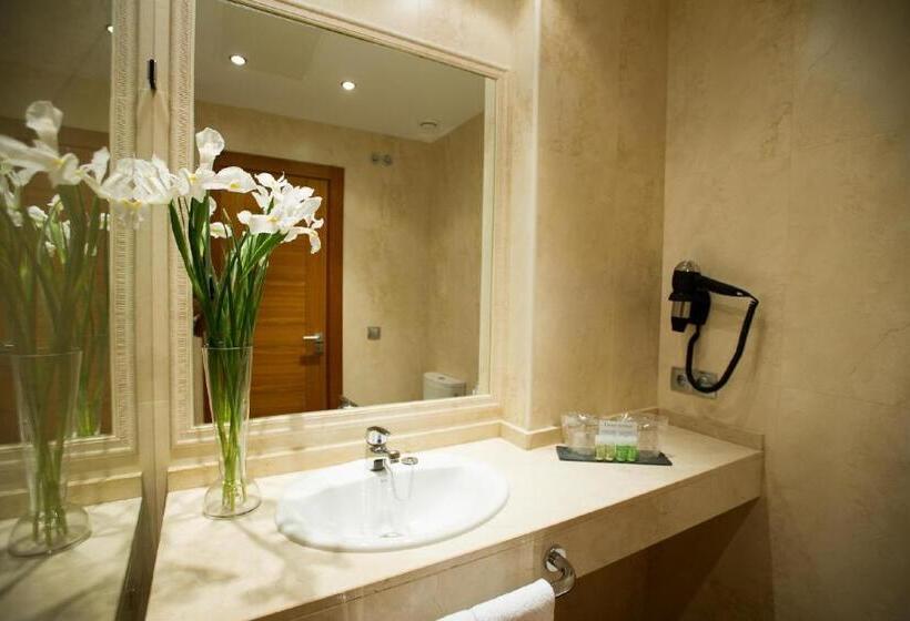 标准间, Leflet Valme