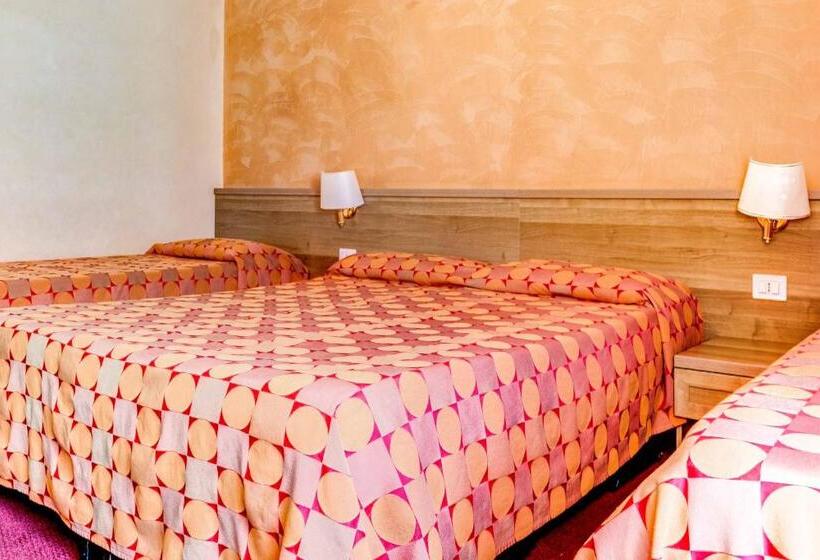 חדר סטנדרטי לחמישה אנשים, New Morpheus Rooms