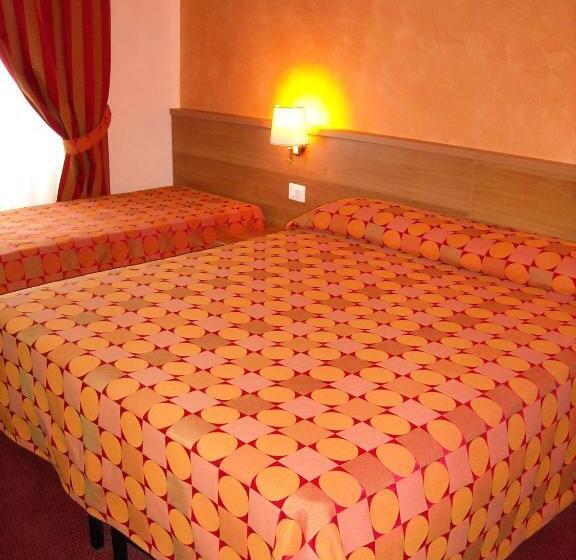 اتاق استاندارد سه نفره, New Morpheus Rooms