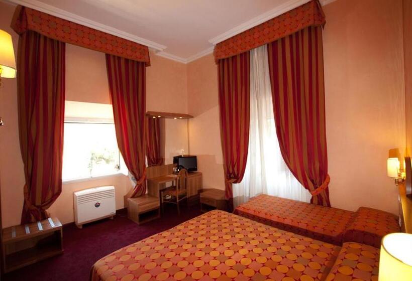 חדר סטנדרט לשלושה, New Morpheus Rooms