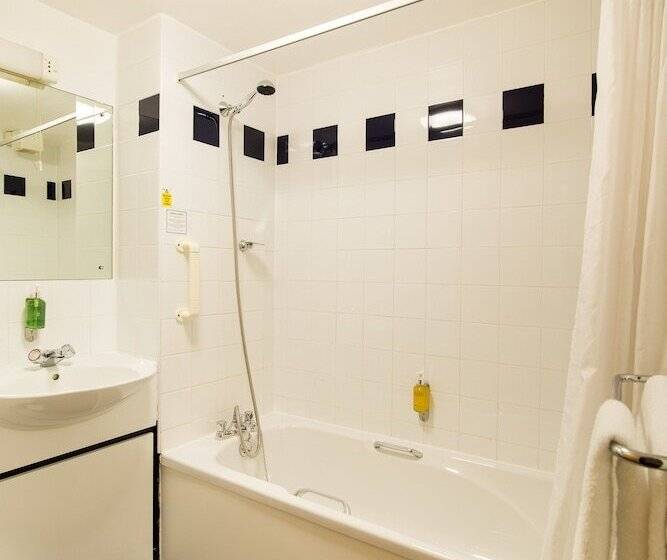 חדר סטנדרט יחיד, Pendulum