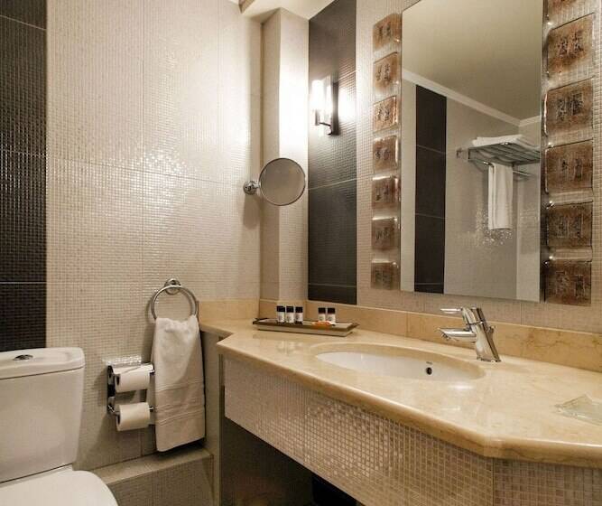 غرفة عائلية, Porto Palace Hotel Thessaloniki