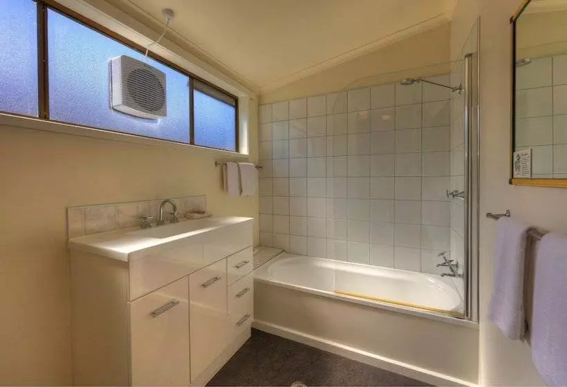海の見えるスタンダードスタジオ, Stanley Seaview Inn