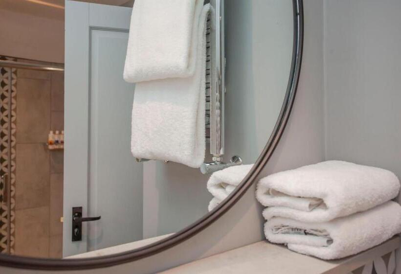 חדר סטנדרט, The King's Arms