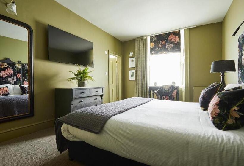 غرفة ديلوكس, The King's Arms