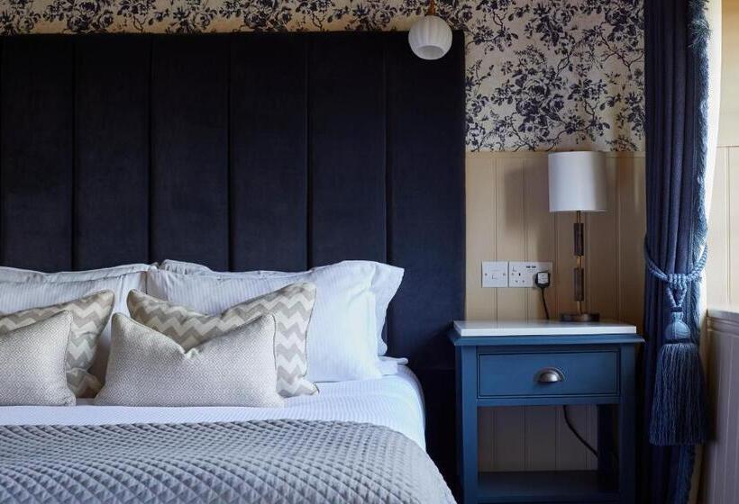 חדר דחוקס עם מיטת קינג, The King's Arms