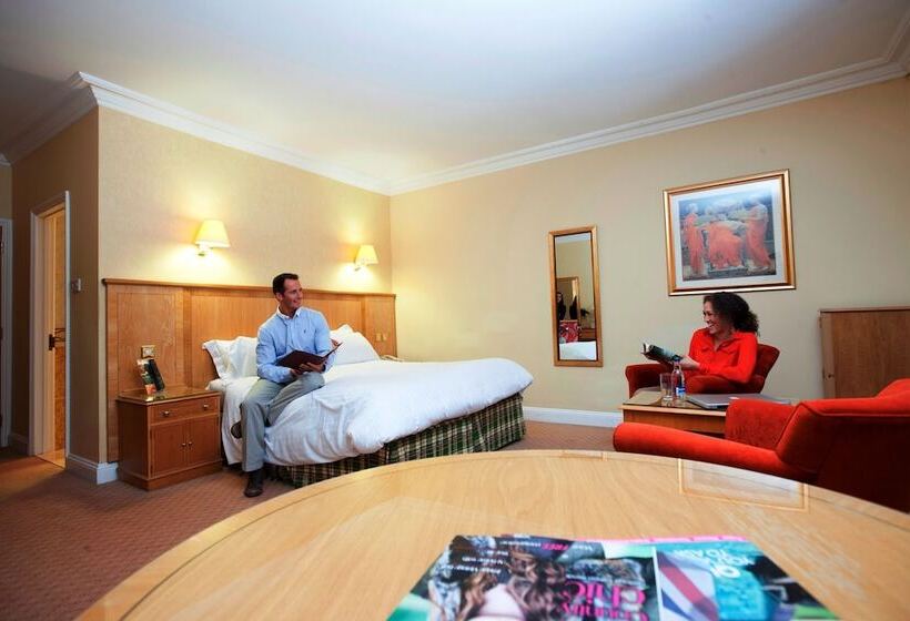 クラブルーム, Whittlebury Hall And Spa