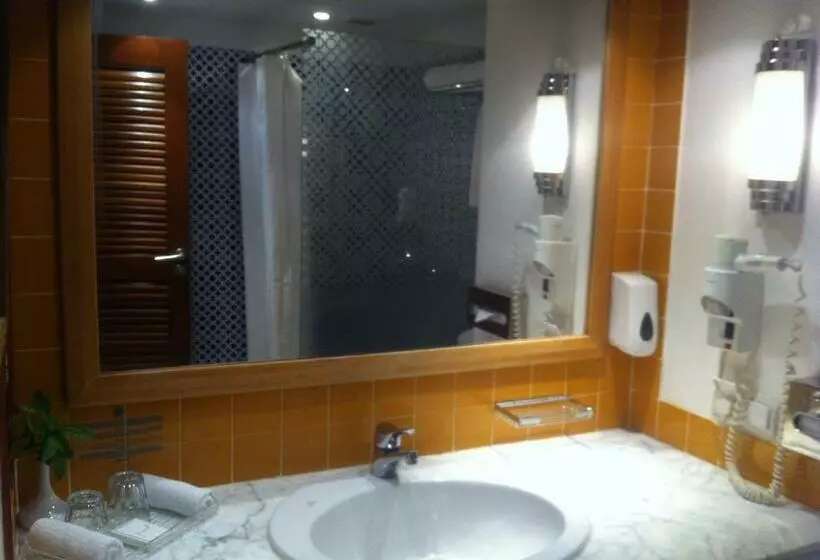 اتاق سوپریور یک تخته با چشمانداز دریا, Lido Sharm Hotel Naama Bay