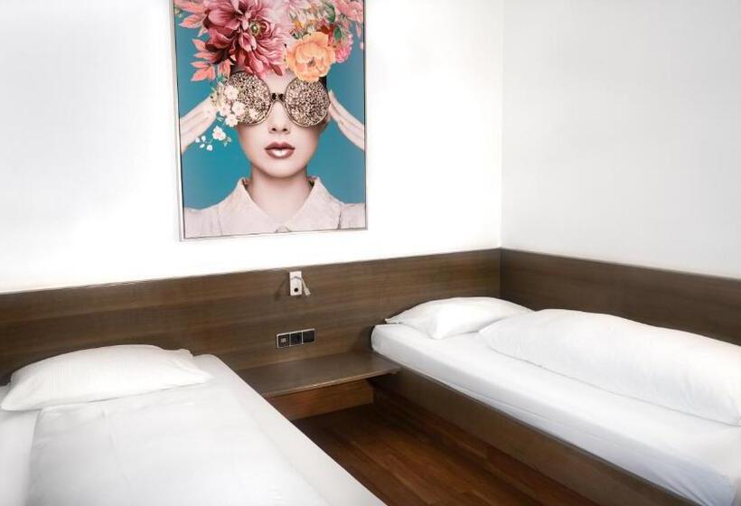 Номер Стандарт, Stadthotel Heilbronn