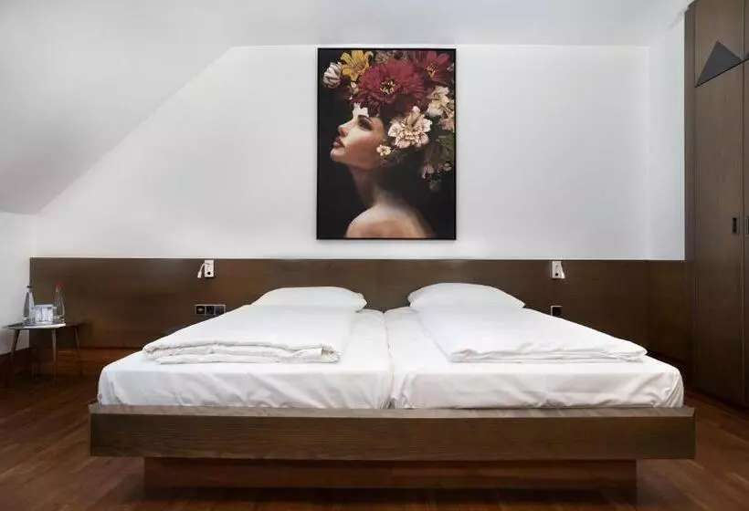 コンフォートトリプルルーム, Stadthotel Heilbronn