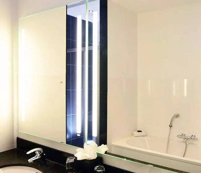 Standard Single Room, Grand Hotel Amrâth Amsterdam