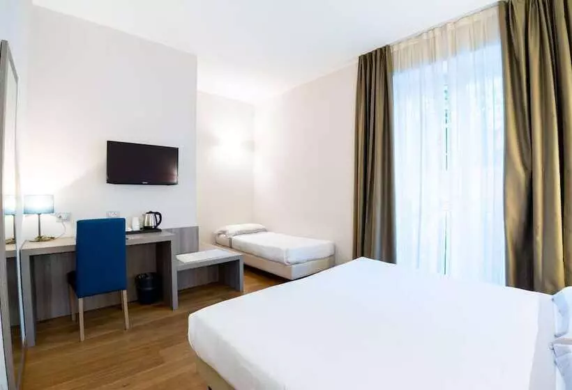 3 Bett Deluxe Zimmer, Centrale