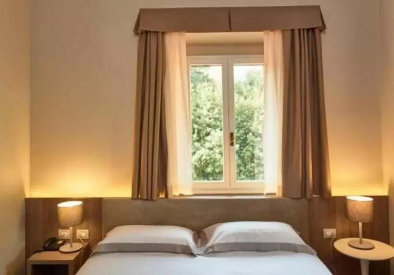 2 Schlafzimmer Suite, Centrale