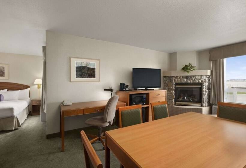 スイート, Days Inn By Wyndham Red Deer