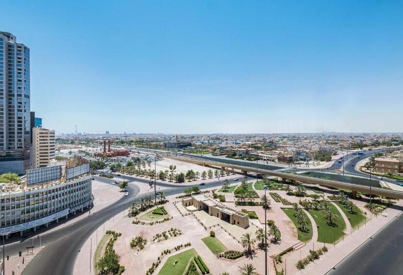 带观景的高级间, Four Points By Sheraton Kuwait