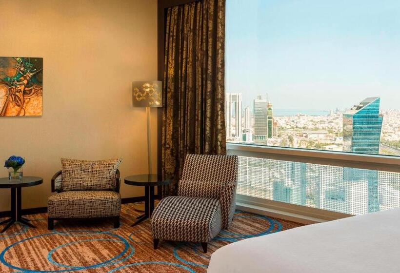 带大床的套房, Four Points By Sheraton Kuwait