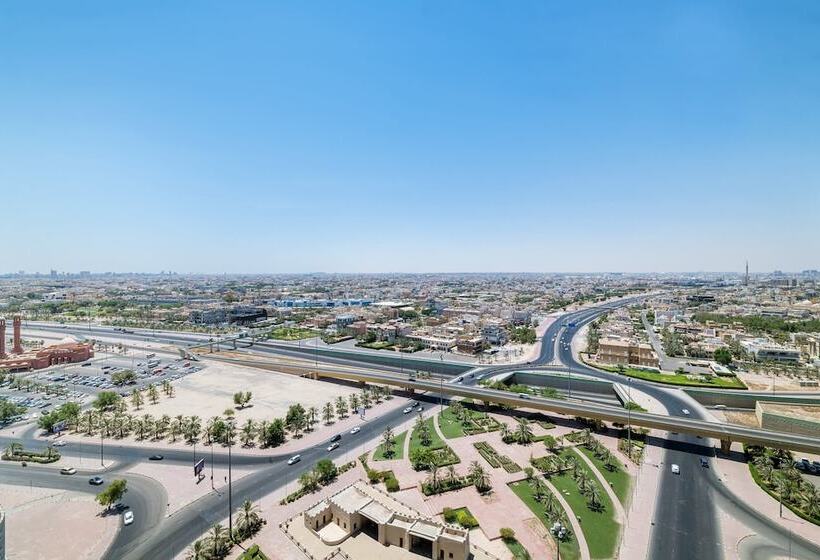 带观景的高级间, Four Points By Sheraton Kuwait