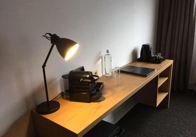 غرفة سوبيريور سرير كينج, Keyser Breda