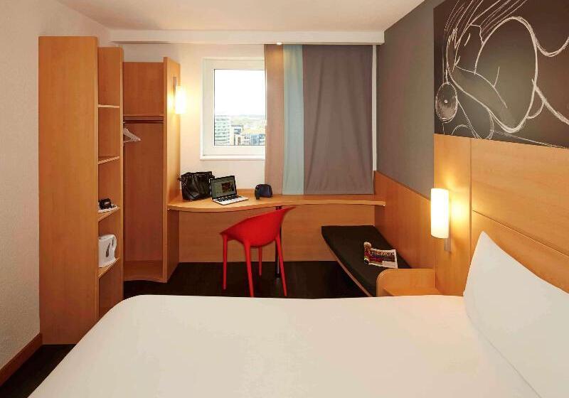 Номер Стандарт, Ibis Reading Centre