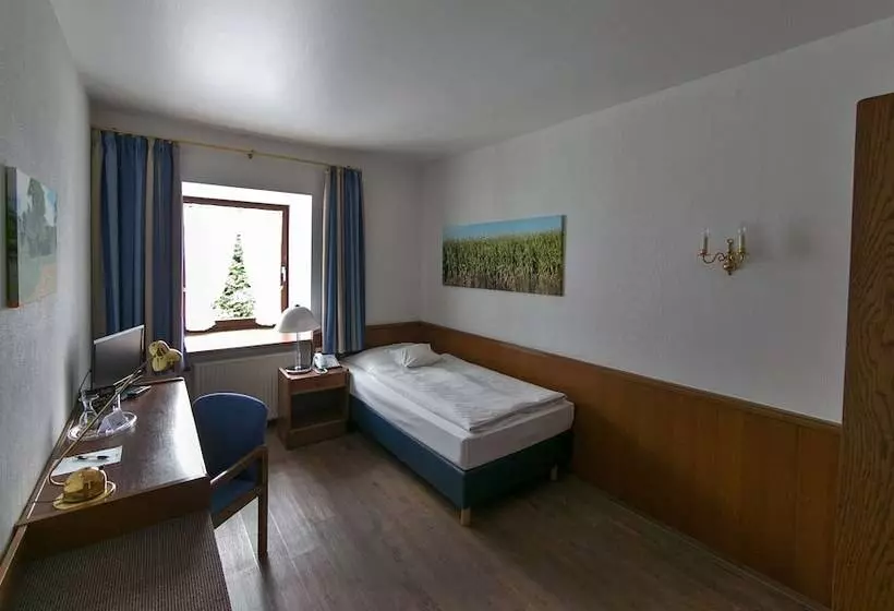 اتاق استاندارد یک نفره, Jägerhof