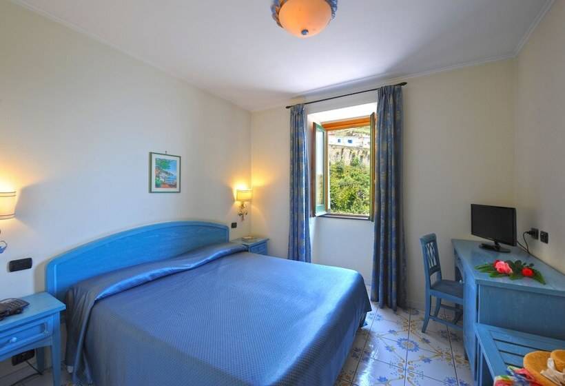 غرفة قياسية رباعية, La Pergola