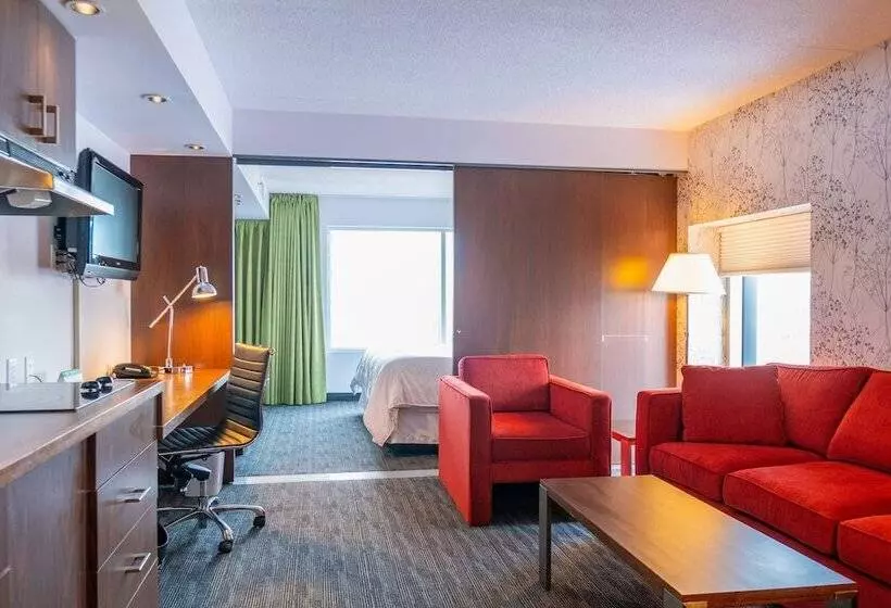 سوییت لوکس, Lakeview Signature, Trademark Collection By Wyndham