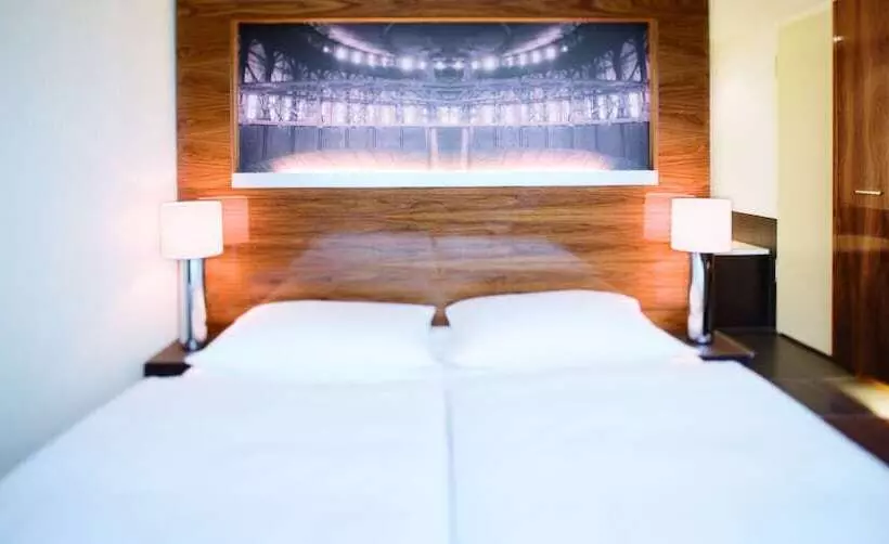 سوییت جونیور, Mövenpick Hotel Hamburg