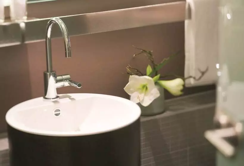 اتاق پرمیوم, Mövenpick Hotel Hamburg
