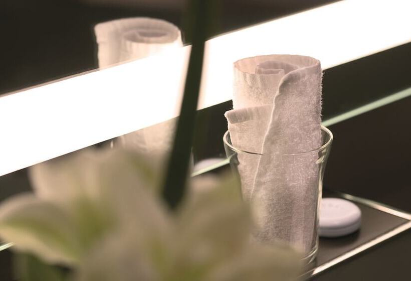 اتاق پرمیوم, Mövenpick Hotel Hamburg