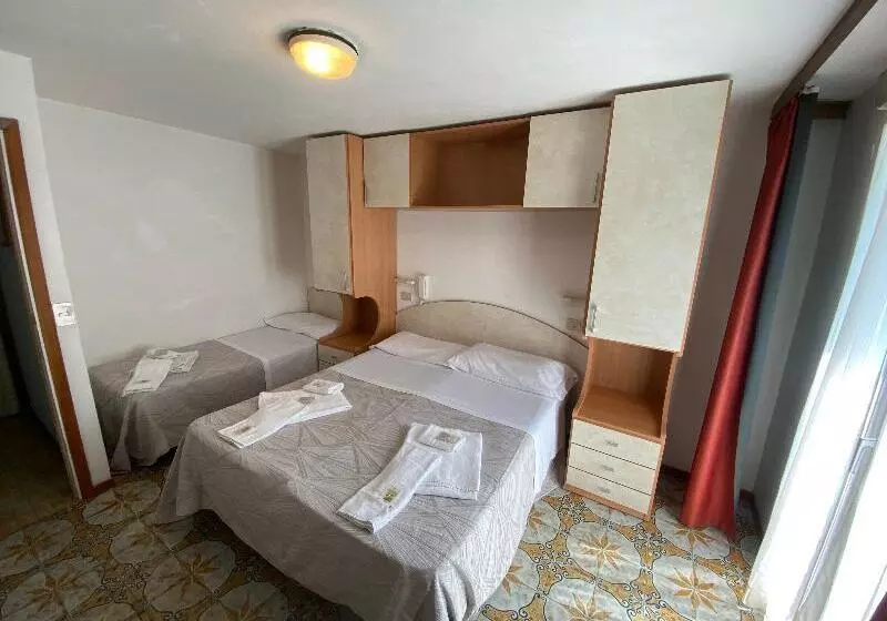 Economy Triple Room, Nanni Garni