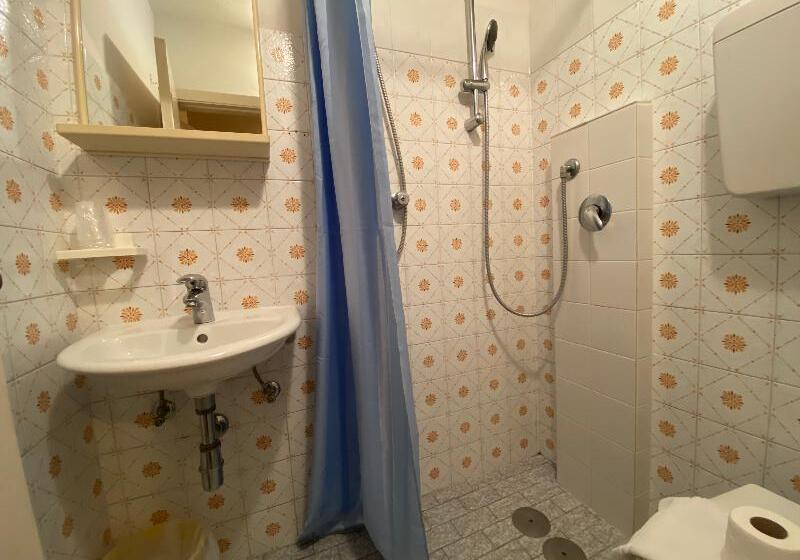 غرفة إقتصادية ثلاثية, Nanni Garni