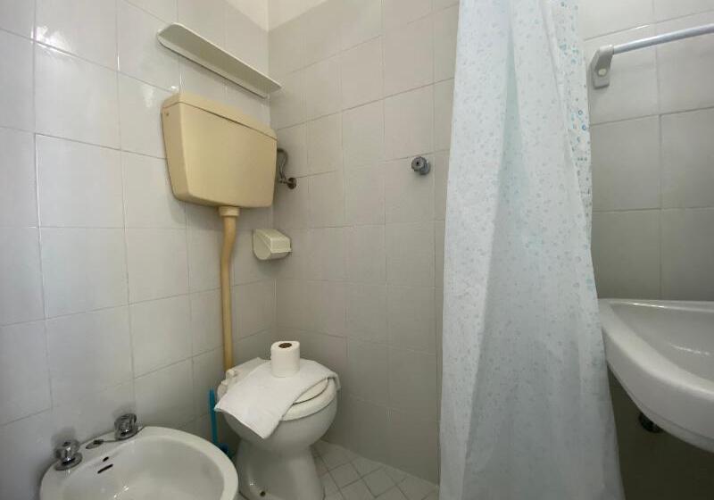 غرفة إقتصادية, Nanni Garni