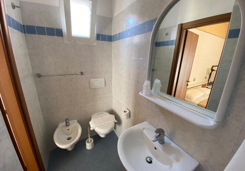 غرفة قياسية رباعية, Nanni Garni