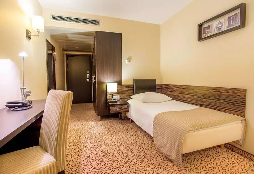 スタンダードシングルルーム, Qubus Hotel Kielce