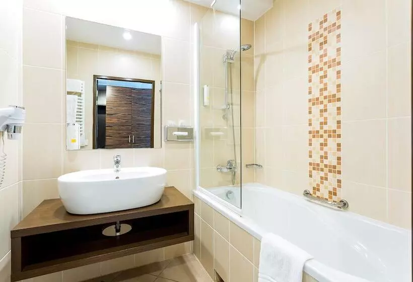 スタンダードルーム, Qubus Hotel Kielce