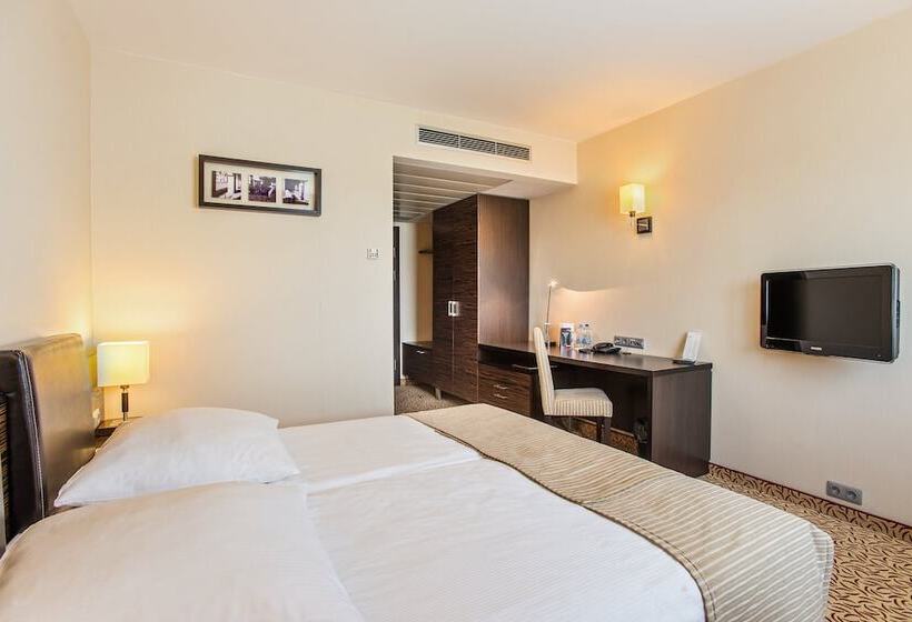 Номер Стандарт, Qubus Hotel Kielce
