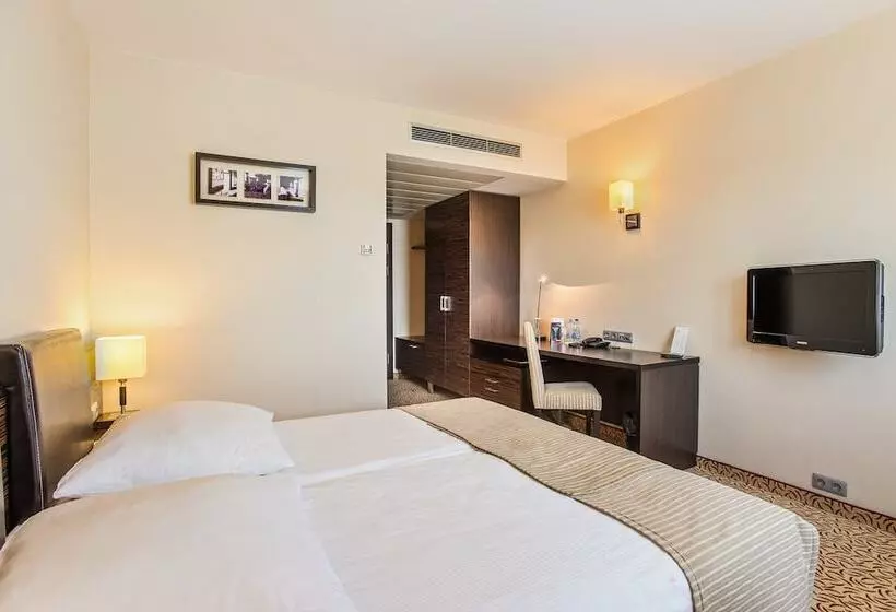 スタンダードルーム, Qubus Hotel Kielce