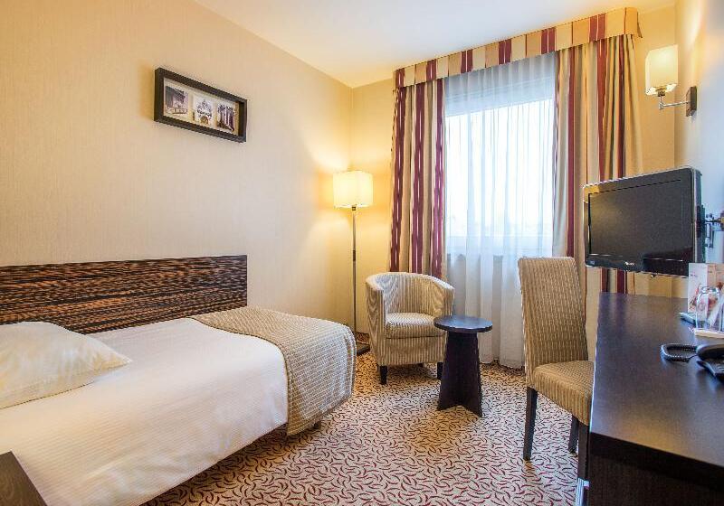 غرفة قياسية فردية, Qubus Hotel Kielce