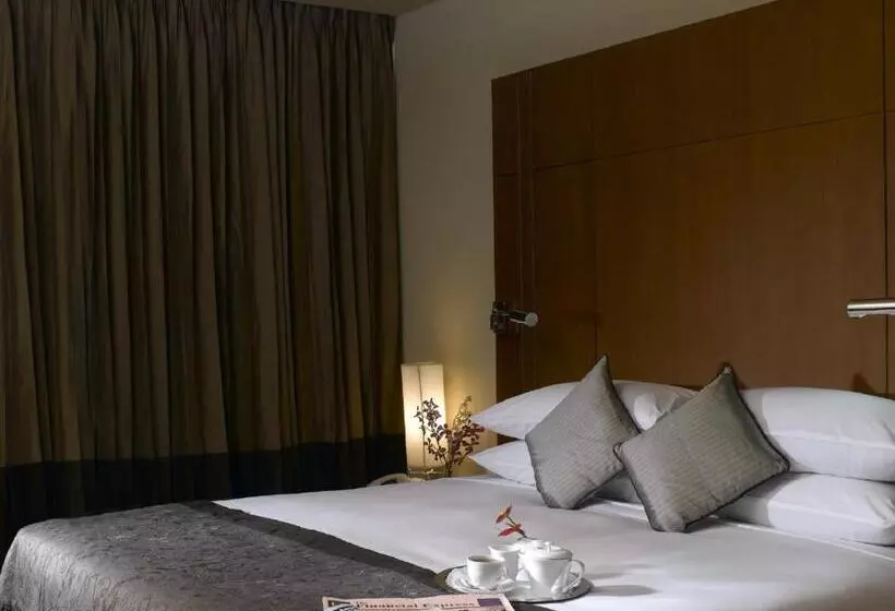 اتاق کلاس بیزنس, Radisson Blu Dhaka Water Garden