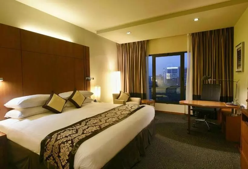 اتاق کلاس بیزنس, Radisson Blu Dhaka Water Garden