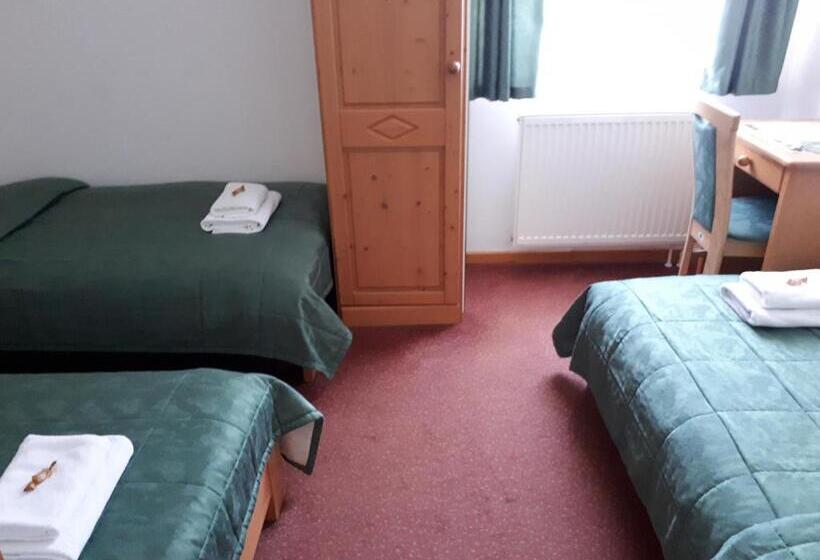 اتاق استاندارد سه نفره, Rakov Skocjan