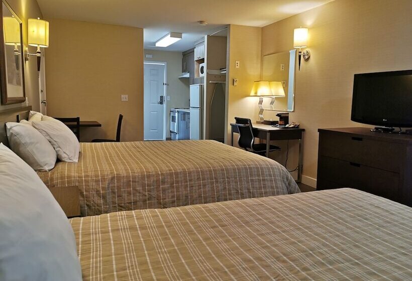 带2个双人床的标准工作室, Rodeway Inn & Suites