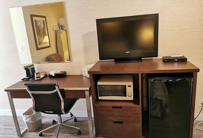 ２ダブルベッドのスタンダードルーム, Rodeway Inn & Suites