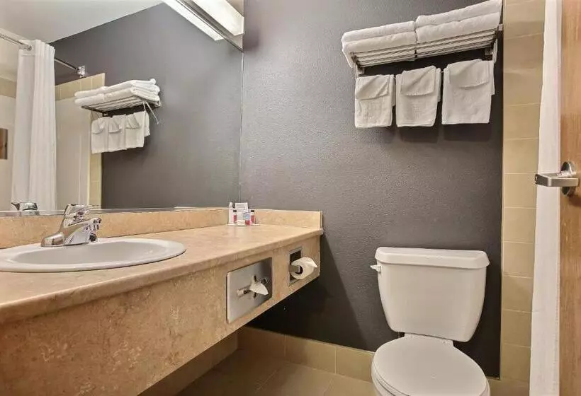 Standard-huone, Super 8 By Wyndham Troisrivieres