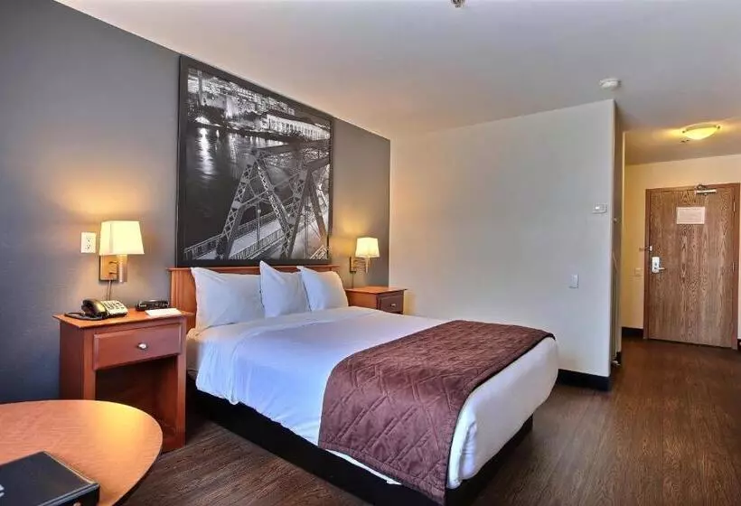 Standard-invahuone, Super 8 By Wyndham Troisrivieres
