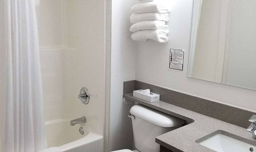 غرفة قياسية سرير مزدوج, Surestay Plus Hotel By Best Western Lethbridge