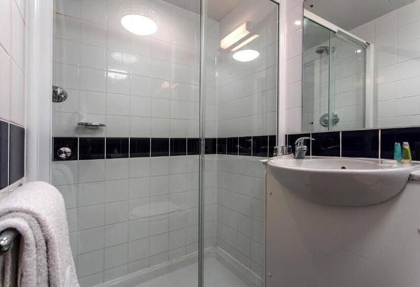 Номер Стандарт, The Grand Scarborough