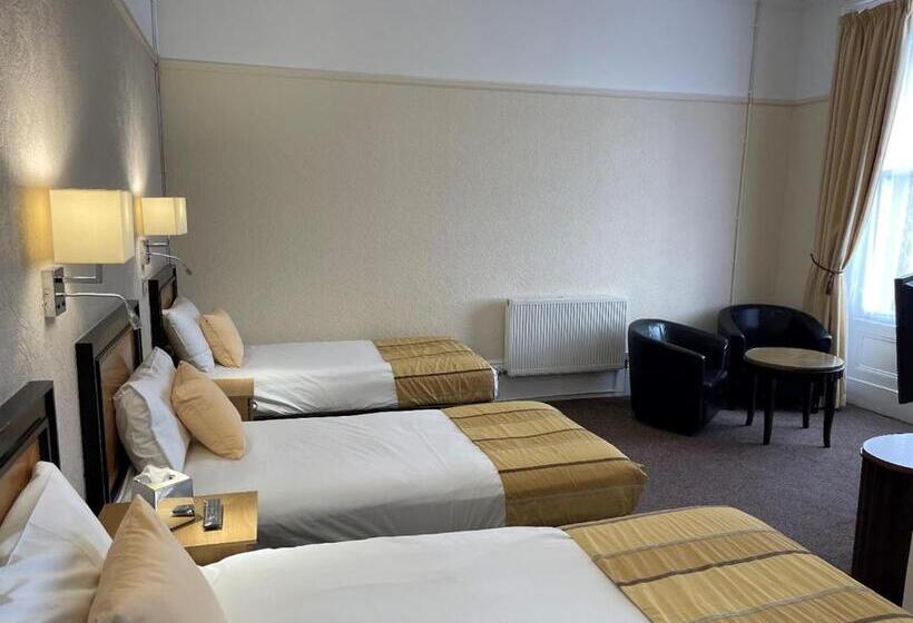 Семейный Номер, The Grand Scarborough