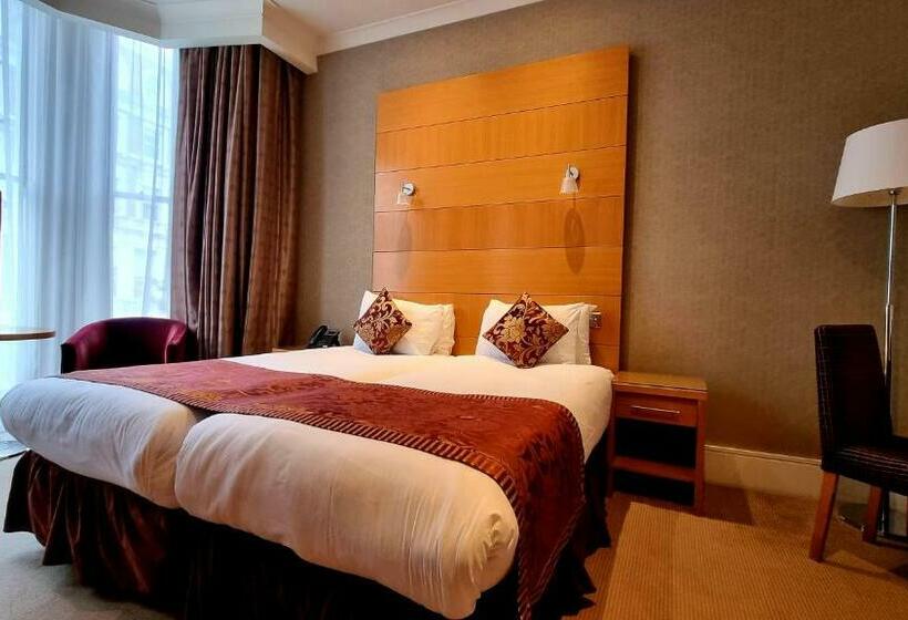Camera Deluxe, The Park City Grand Plaza Kensington